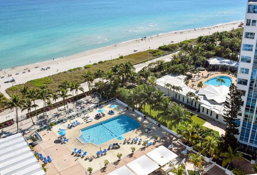 هتل Seacoast Suites On Miami Beach