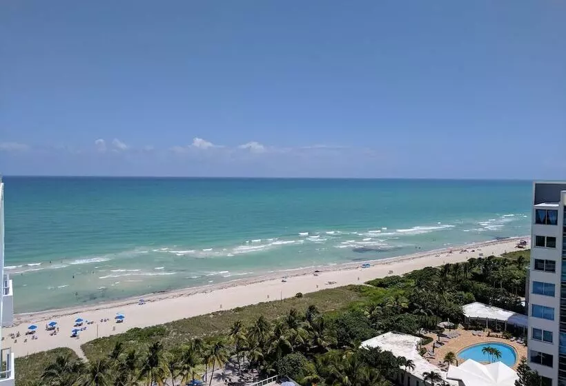 Отель Seacoast Suites On Miami Beach