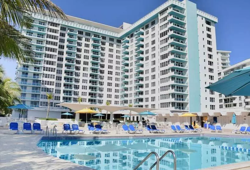 Отель Seacoast Suites On Miami Beach