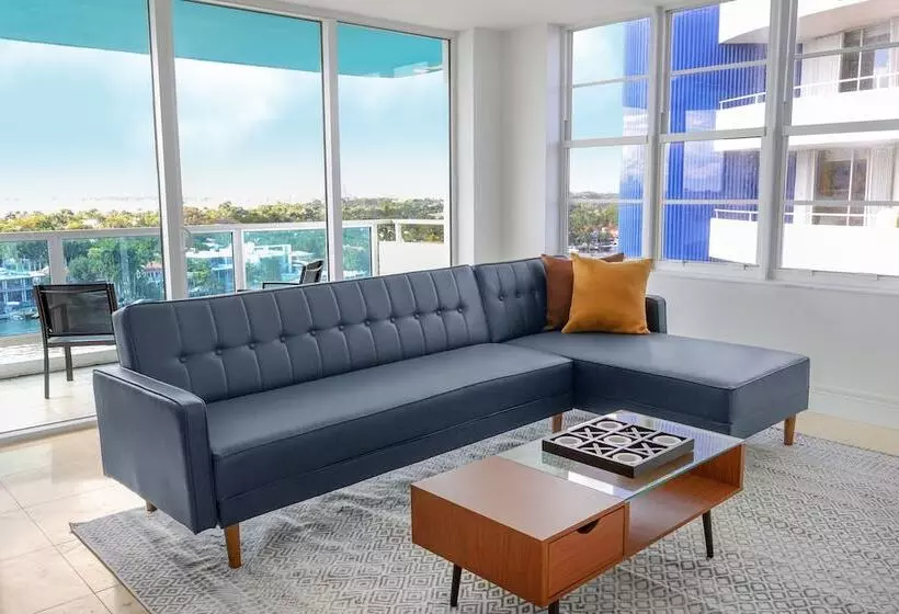 Отель Seacoast Suites On Miami Beach