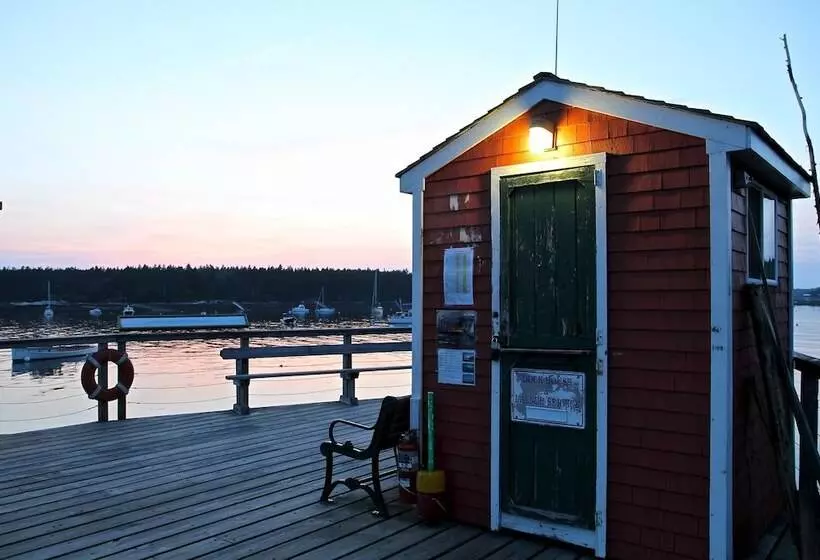 בית מלון כפרי Sebasco Harbor Resort