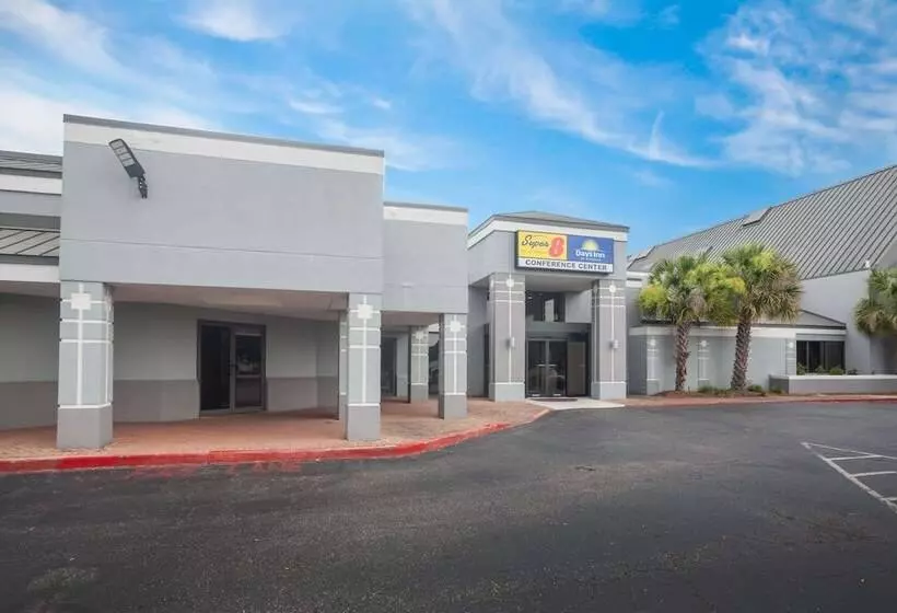 酒店 Super 8 By Wyndham Mobile I65