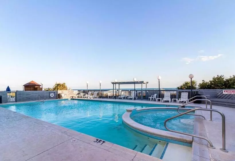 호텔 Crystal Coast Oceanfront