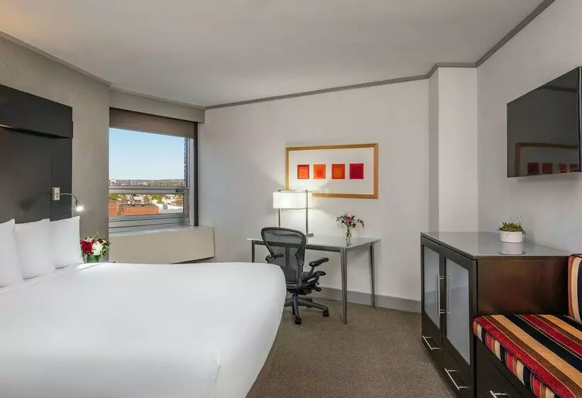 בית מלון כפרי The Royal Sonesta Boston