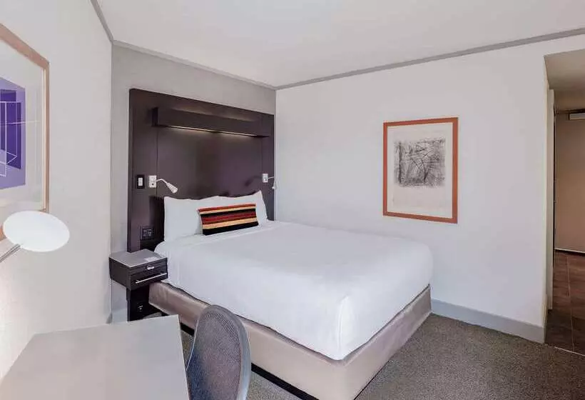 בית מלון כפרי The Royal Sonesta Boston