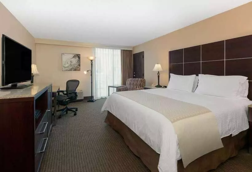 فندق Wyndham Riverfront