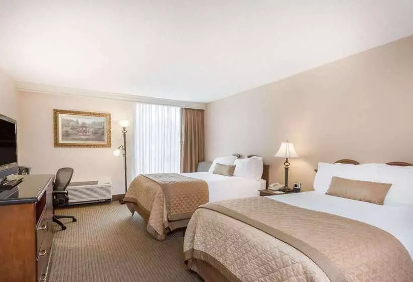 فندق Wyndham Riverfront