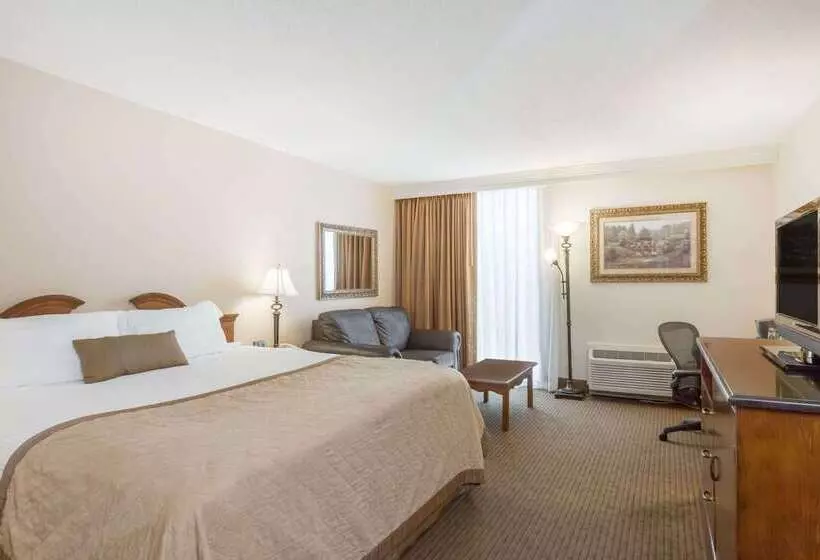 فندق Wyndham Riverfront