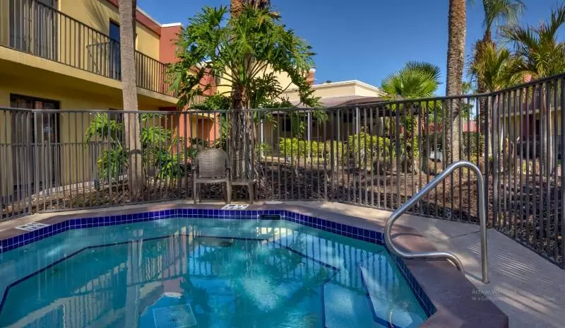 Midpointe Hotel At International Drive