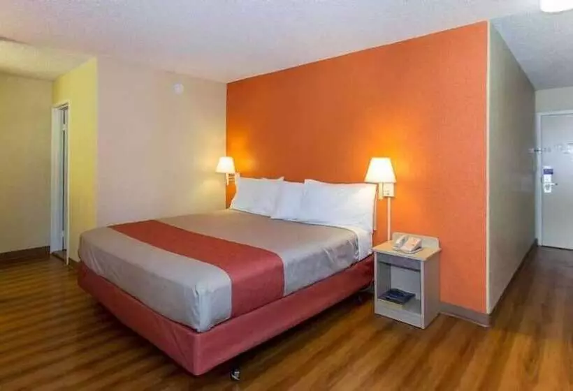 汽车旅馆 Cathedral Hill