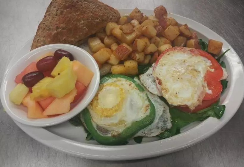 Residences At Daniel Webster