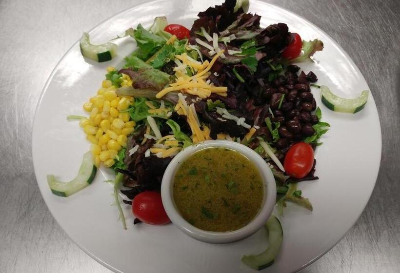 Residences At Daniel Webster