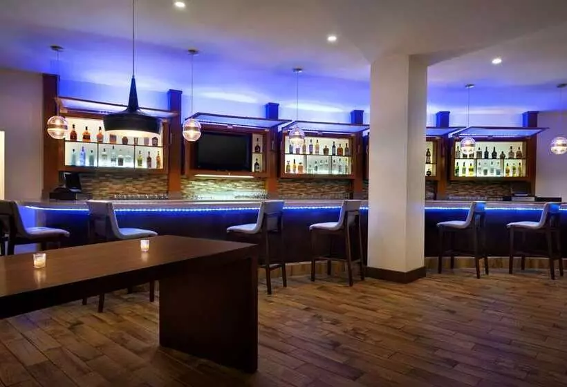 Hilton Stamford Hotel & Executive Meeting Center