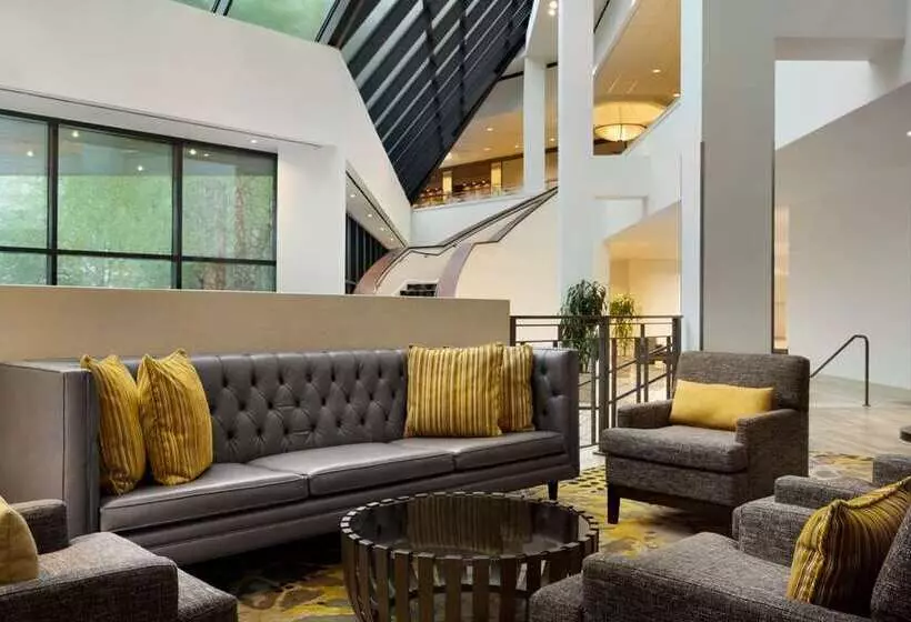 Hilton Stamford Hotel & Executive Meeting Center