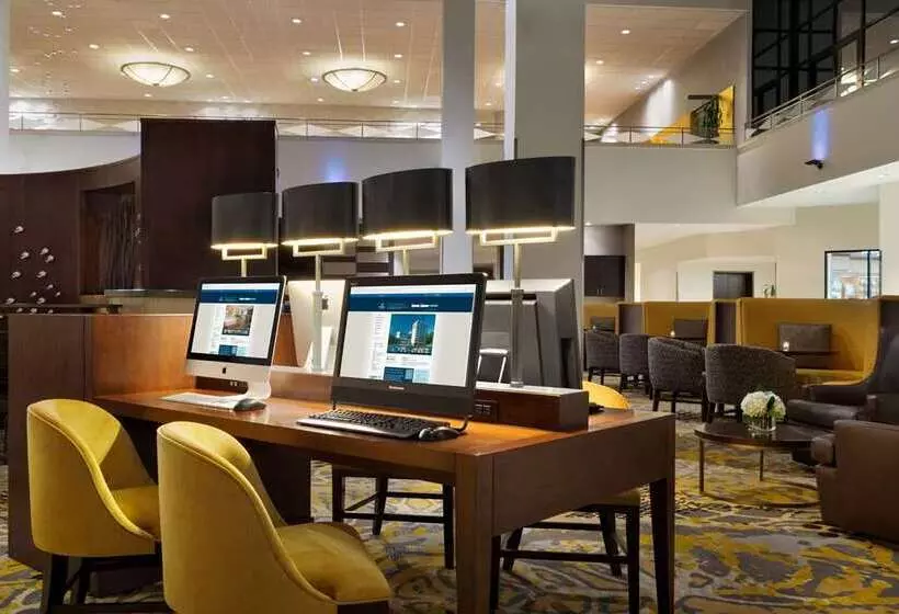 Hilton Stamford Hotel & Executive Meeting Center