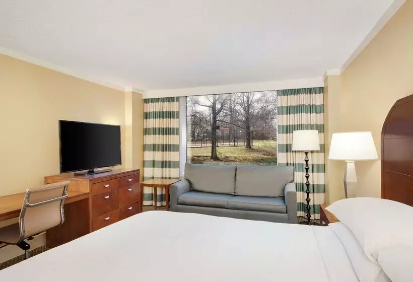 Hilton Stamford Hotel & Executive Meeting Center