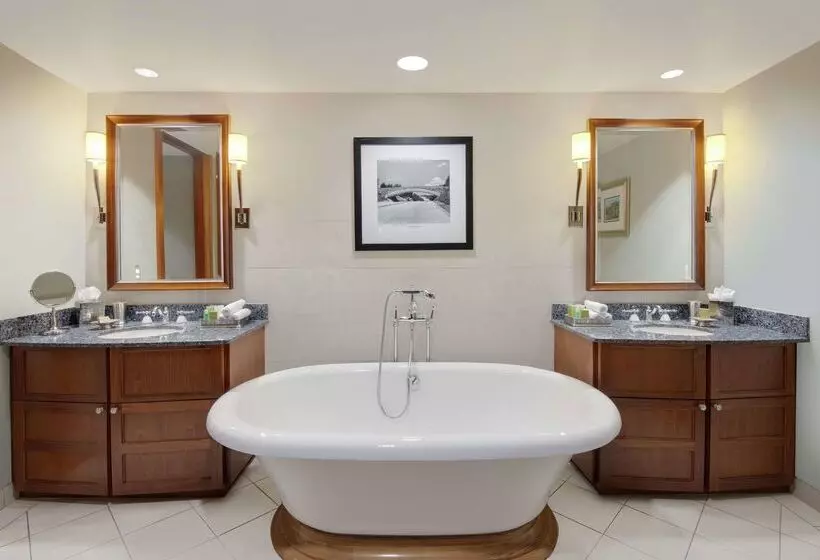 Hilton Stamford Hotel & Executive Meeting Center