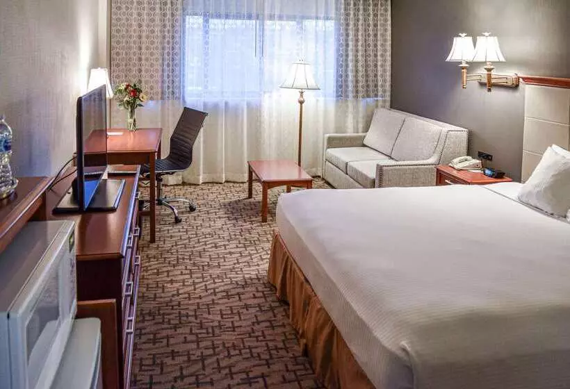 ホテル Comfort Inn & Suites Downtown Tacoma