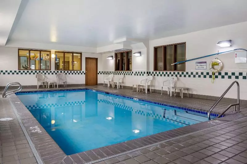 ホテル Comfort Inn & Suites Downtown Tacoma