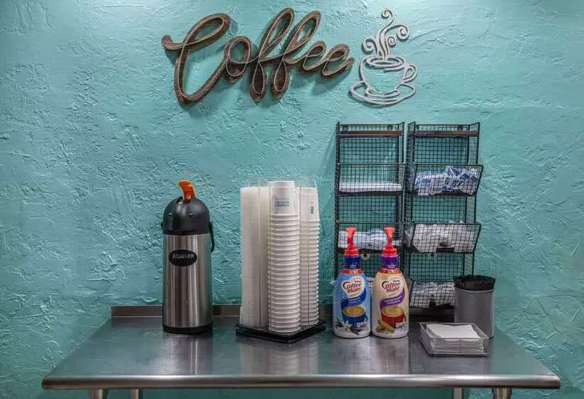 Hotelli Days Inn By Wyndham Raleigh Glenwoodcrabtree