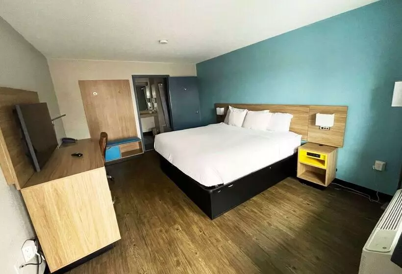 Hotelli Days Inn By Wyndham Raleigh Glenwoodcrabtree