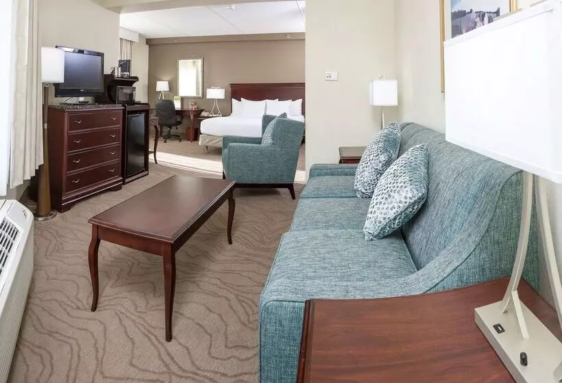 فندق Doubletree By Hilton Boston Milford