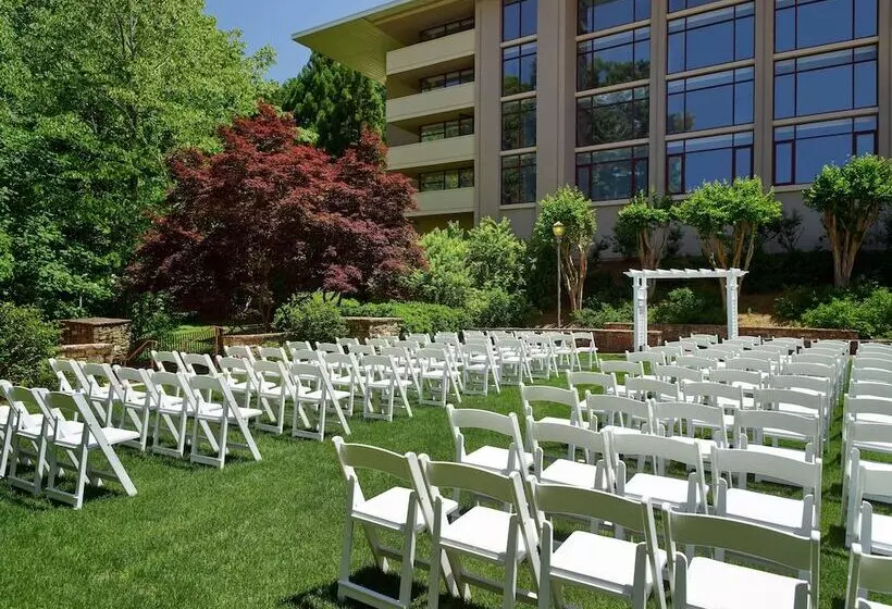 فندق Emory Conference Center