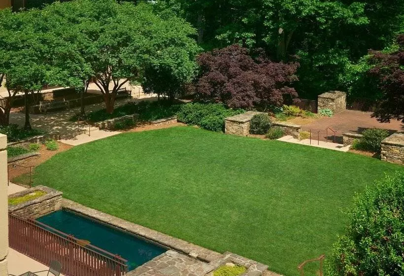 فندق Emory Conference Center