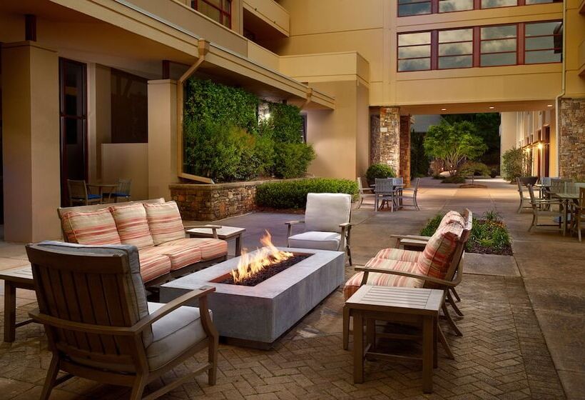 هتل Emory Conference Center