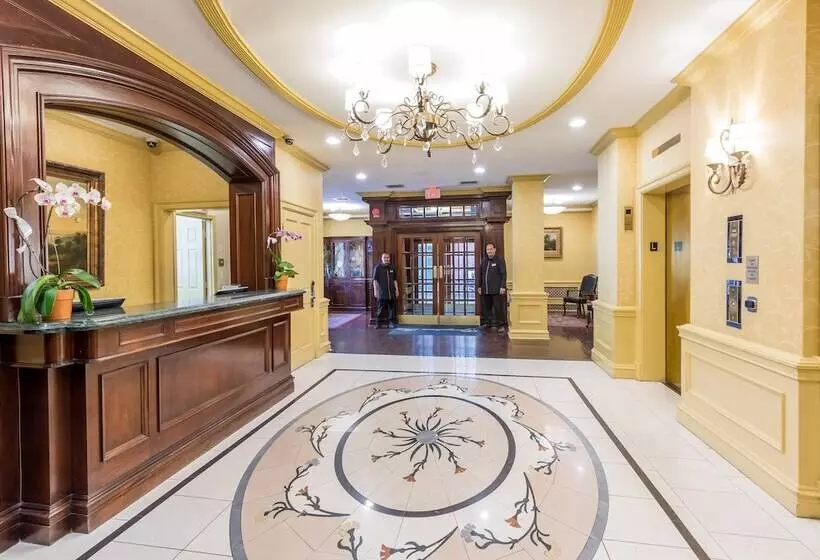 Отель The Georgetown Inn