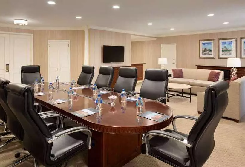 فندق Hilton St. Louis Frontenac