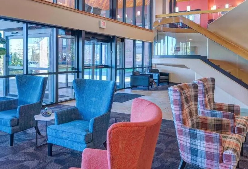 Livinn Hotel Cincinnati North/ Sharonville