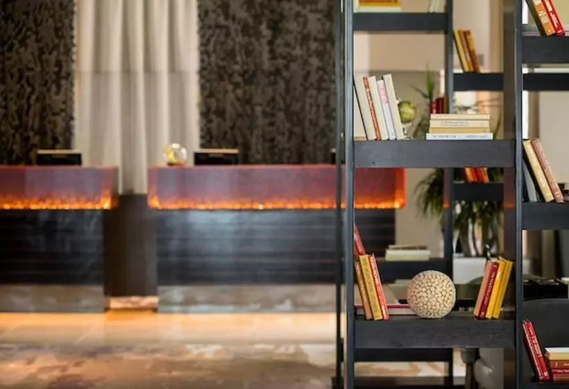 Otel Renaissance Seattle