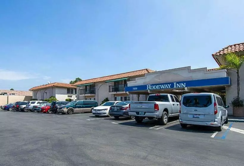 Отель The Berry Inn