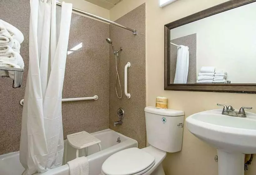 Отель The Berry Inn