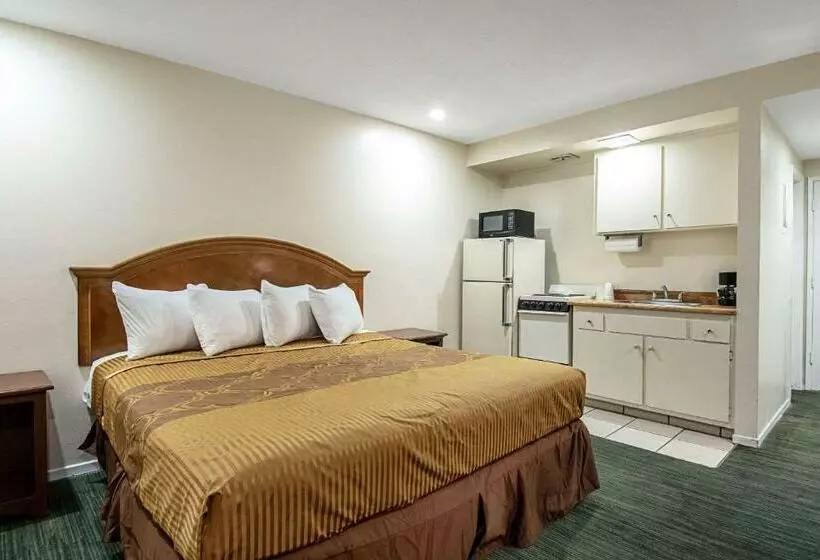 Отель The Berry Inn