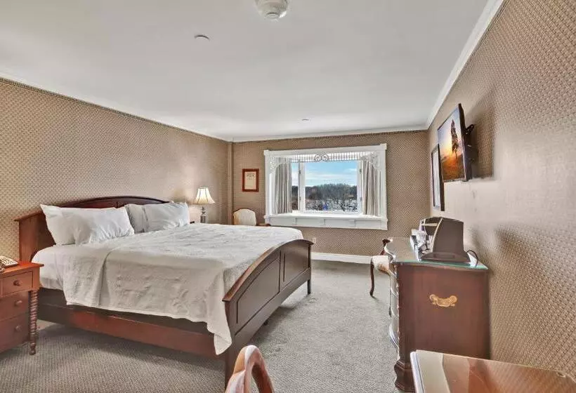 Отель St. James