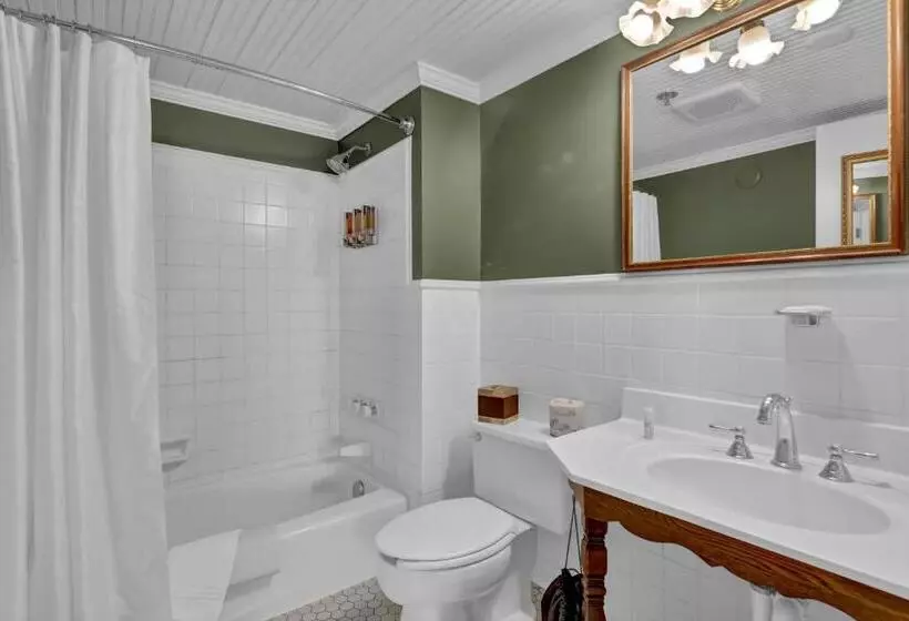 Отель St. James