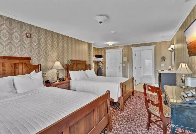 Отель St. James