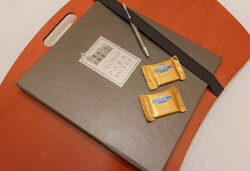 בית מלון כפרי Stanyan Park