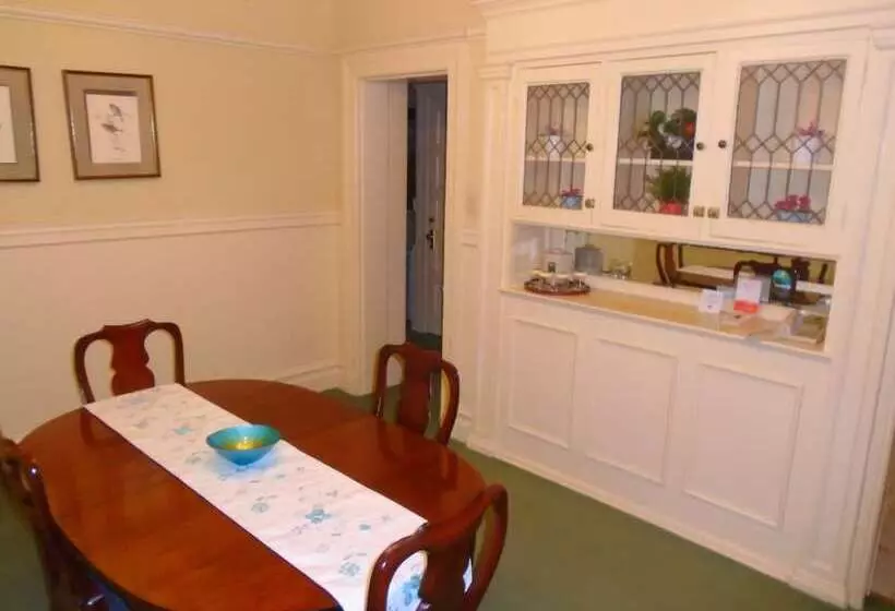 בית מלון כפרי Stanyan Park