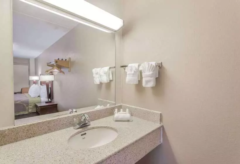 Отель Super 8 By Wyndham Manassas