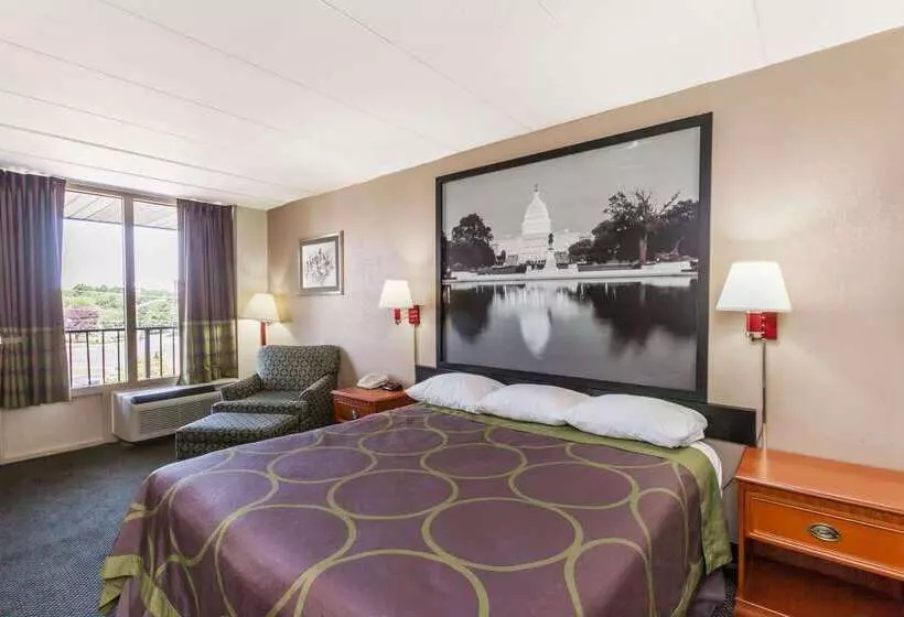 Отель Super 8 By Wyndham Manassas