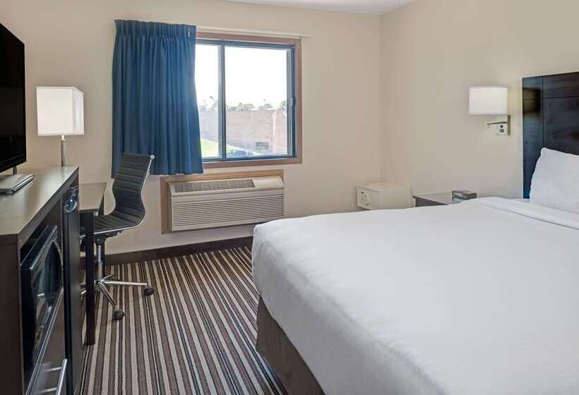 هتل Super 8 By Wyndham Omaha I 80 West