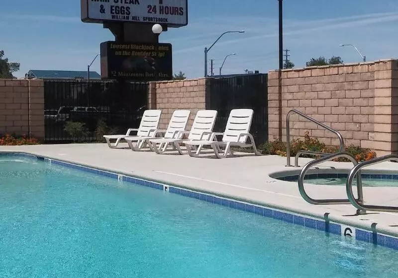 汽车旅馆  Longhorn Boulder Highway