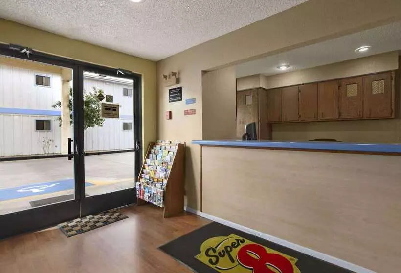 汽车旅馆 Super 8 By Wyndham Arcata