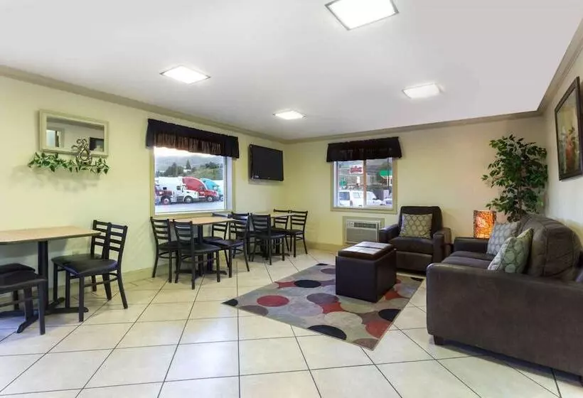 مُتل Super 8 By Wyndham Lewiston