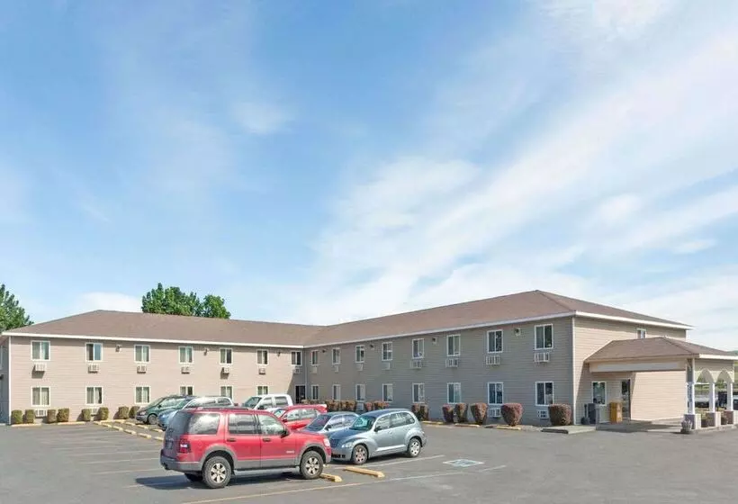 مُتل Super 8 By Wyndham Lewiston