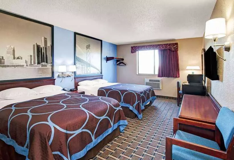 מוטל Super 8 By Wyndham Roseville/detroit Area