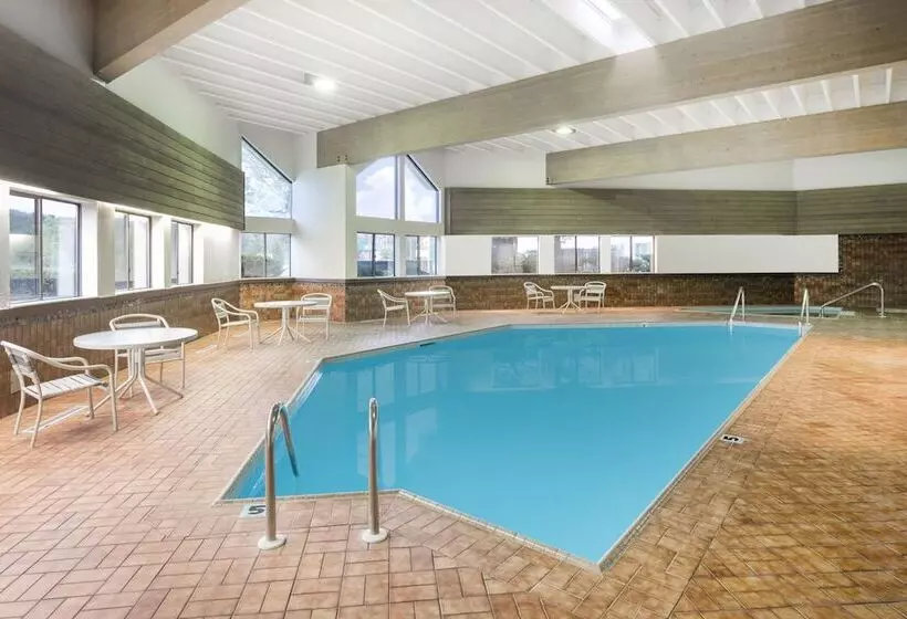 Motel Super 8 By Wyndham Wisconsin Dells